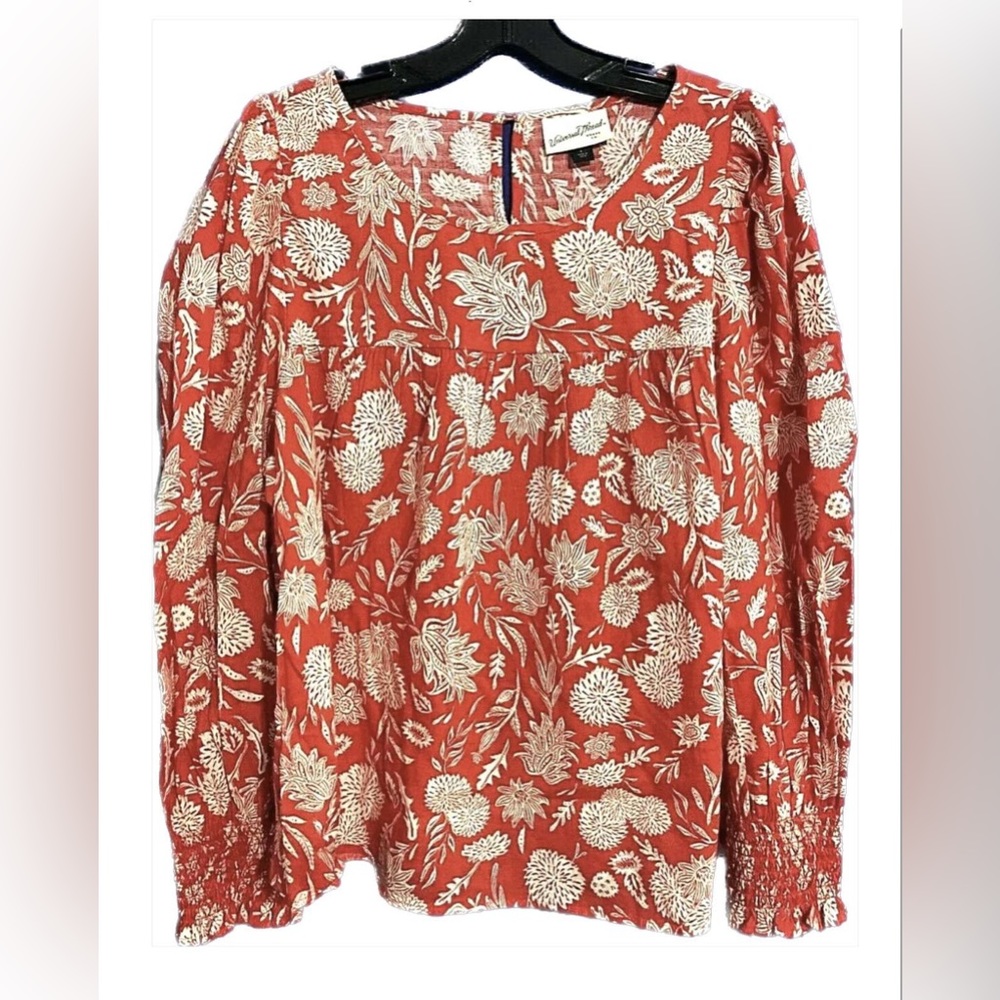Universal Threads Womens Puff Shoulder Peasant Blouse